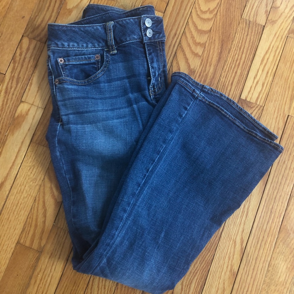 American Eagle Short Boot Cut Jeans